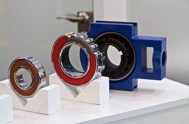 kind of physical geometric cut roller bearing rotation